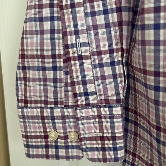 button down - Picture 3 of 4